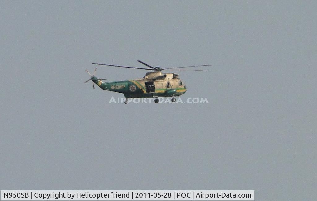 N950SB, Sikorsky SH-3H Sea King C/N 61372, About 1 mile south of my house on final to runway 26