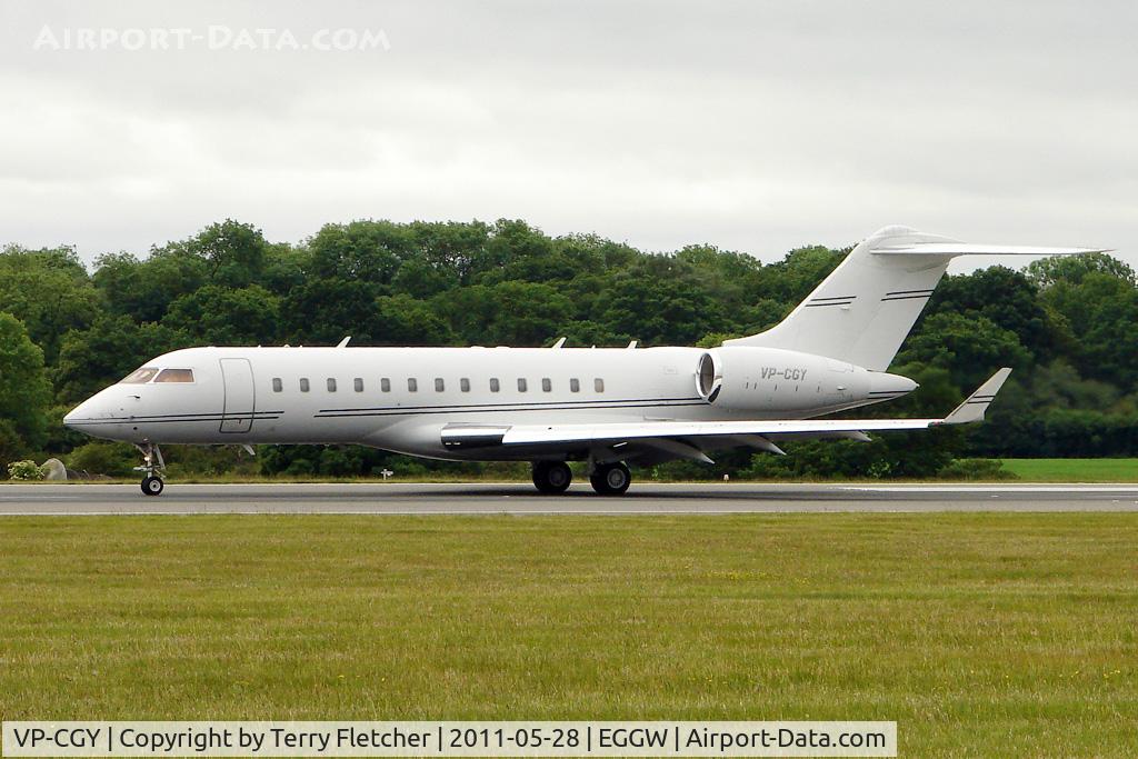 VP-CGY, 2000 Bombardier BD-700-1A10 Global Express C/N 9076, 2000 Bombardier BD-700-1A10, c/n: 9076 at Luton
