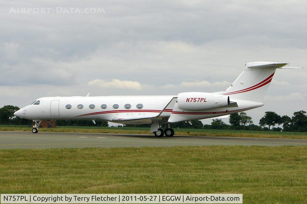 N757PL, 2009 Gulfstream Aerospace GV-SP (G550) C/N 5249, 2009 Gulfstream Aerospace GV-SP (G550), c/n: 5249 at Luton