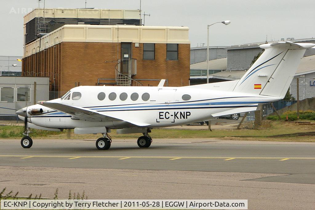 EC-KNP, 1979 Beech 200 C/N BB-561, 1979 Beech Super King Air 200, c/n: BB-561 at Luton