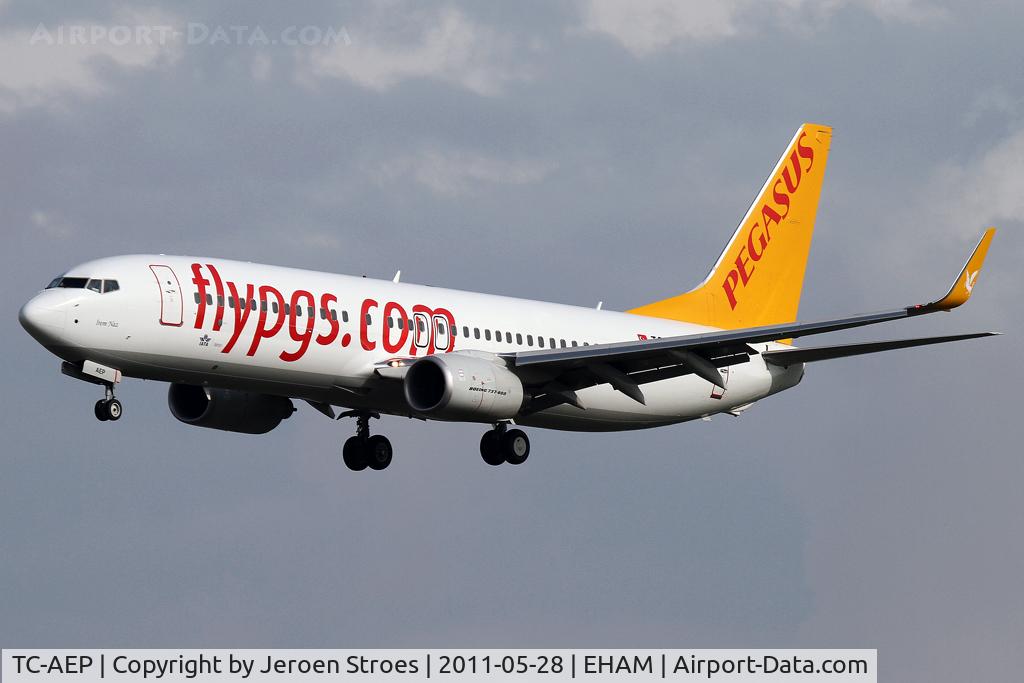TC-AEP, 2011 Boeing 737-82R C/N 40724, Zwanenburg-runway ( 18C) arrival