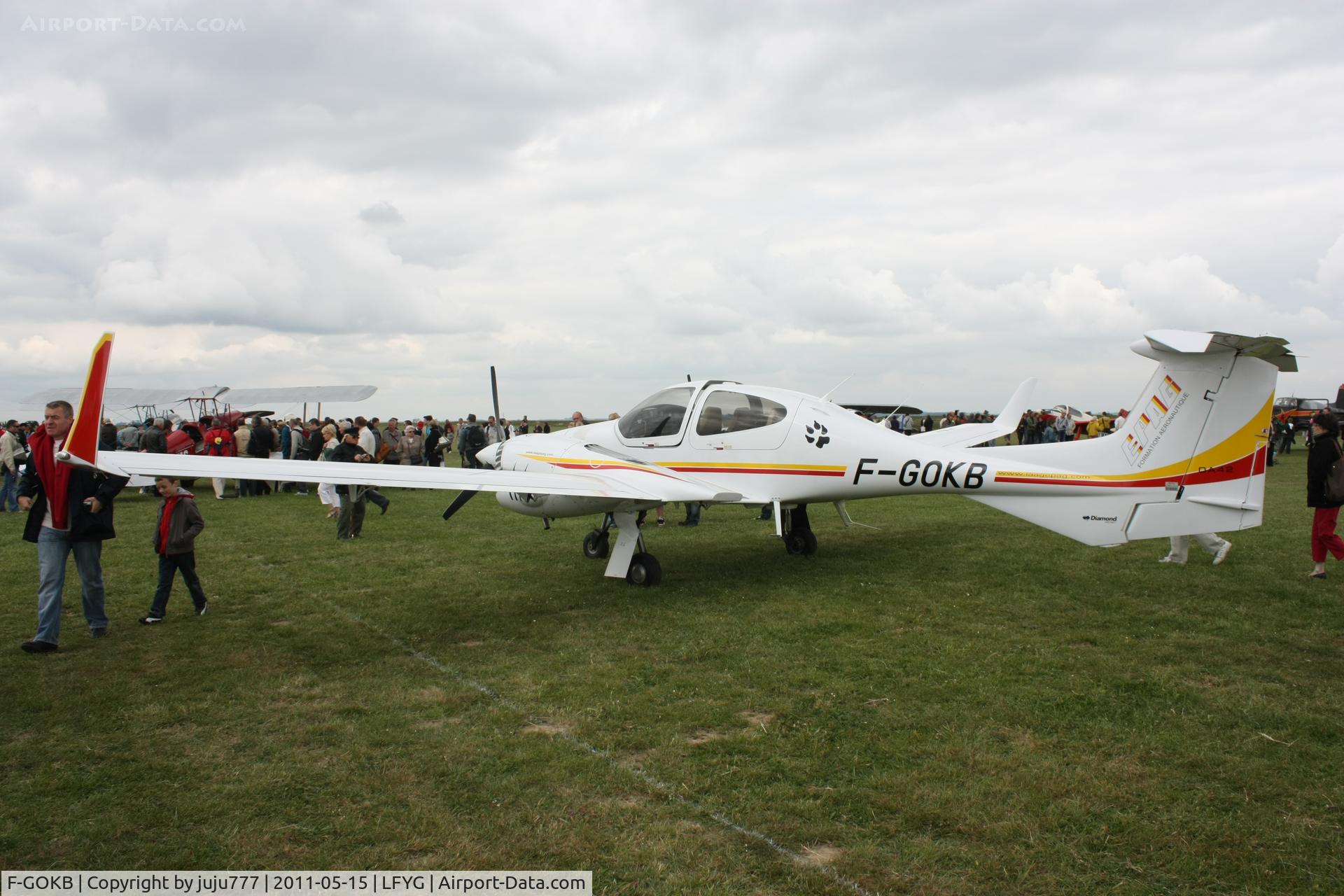 F-GOKB, 2006 Diamond DA-42 Twin Star C/N 42.074, on display at Cambrai Niergnies with tiger peint
