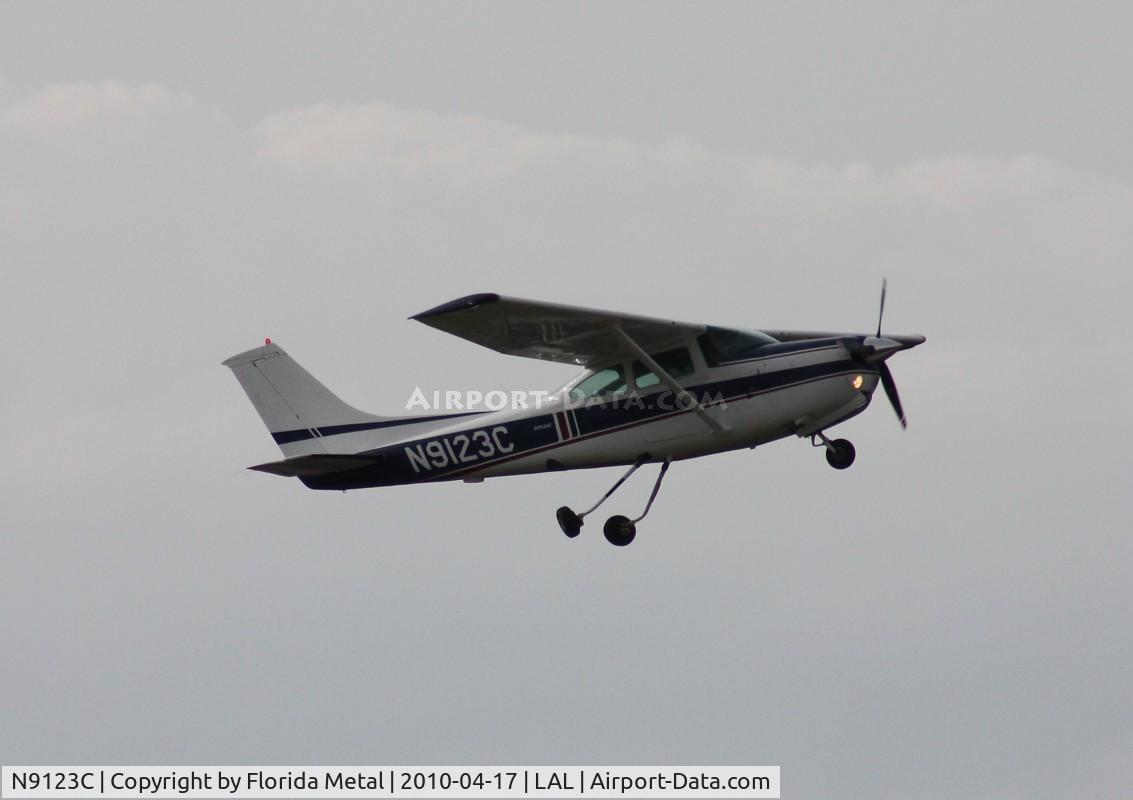 N9123C, 1978 Cessna R182 Skylane RG C/N R18200411, Cessna R182