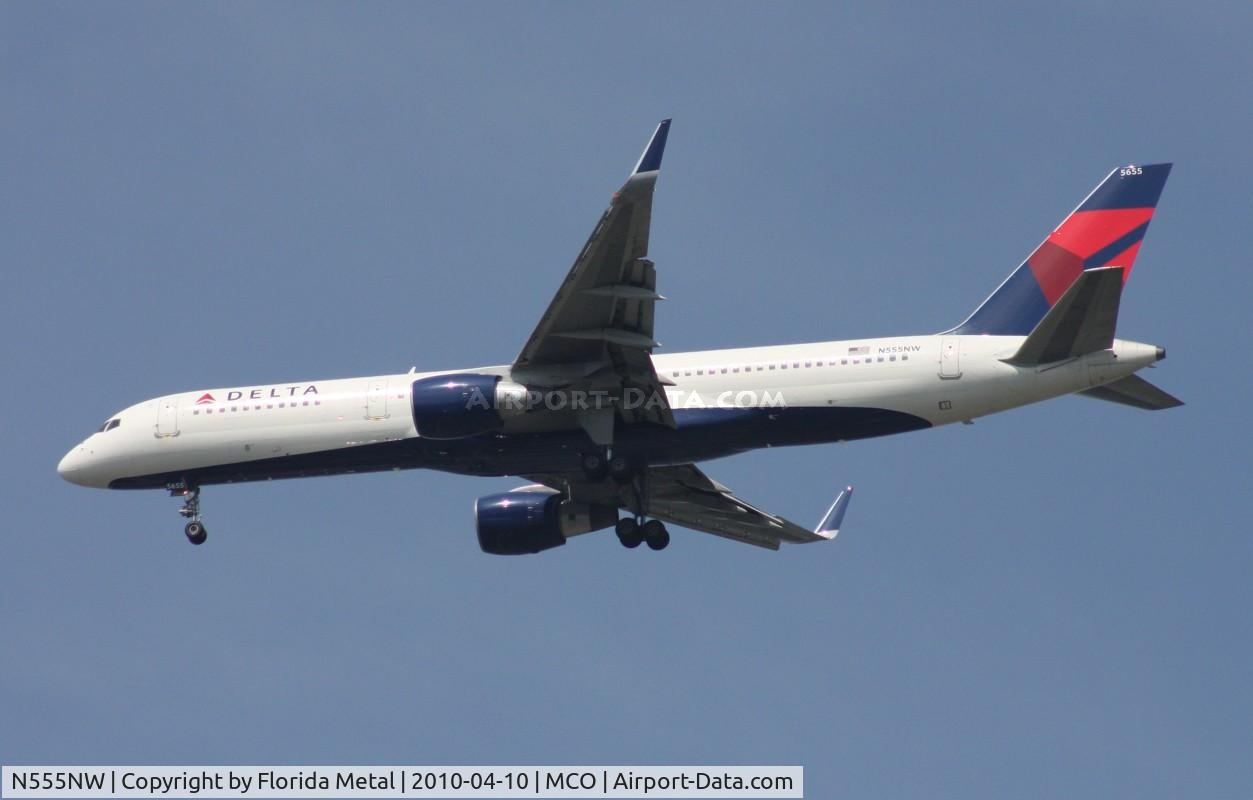 N555NW, 2002 Boeing 757-251 C/N 33391, Delta 757