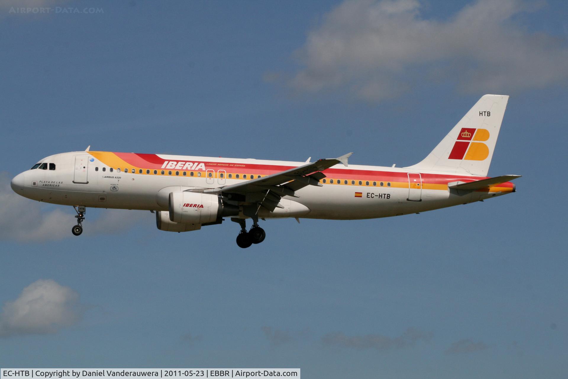 EC-HTB, 2001 Airbus A320-214 C/N 1530, Flight IB3206 is descending to RWY 25L