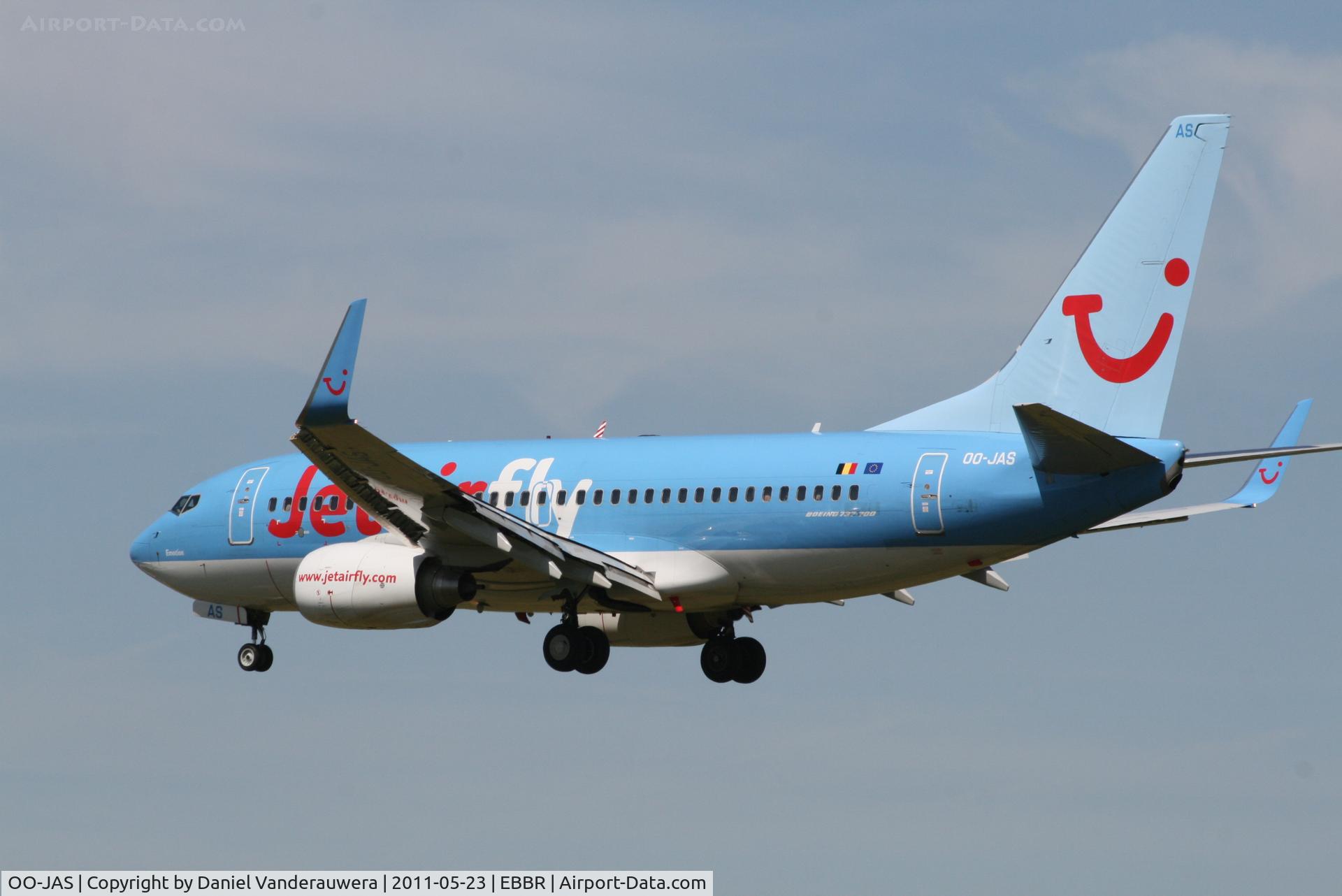 OO-JAS, 2008 Boeing 737-7K5 C/N 35144, Flight JAF1164 is descending to RWY 25L