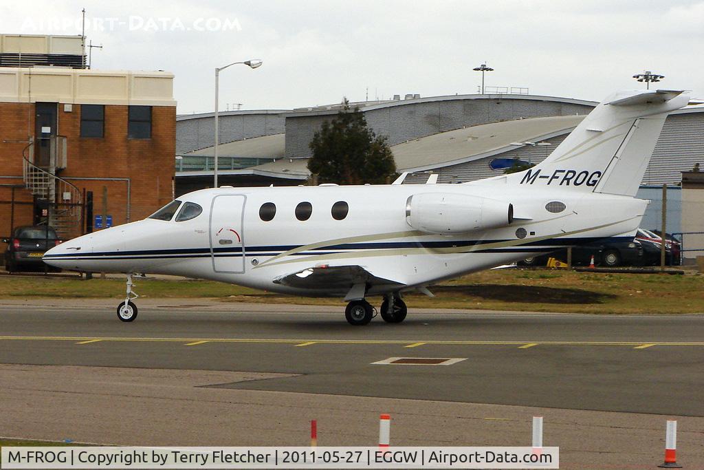M-FROG, 2006 Raytheon 390 Premier 1A C/N RB-165, 2006 Raytheon Aircraft Company 390, c/n: RB-165 at Luton