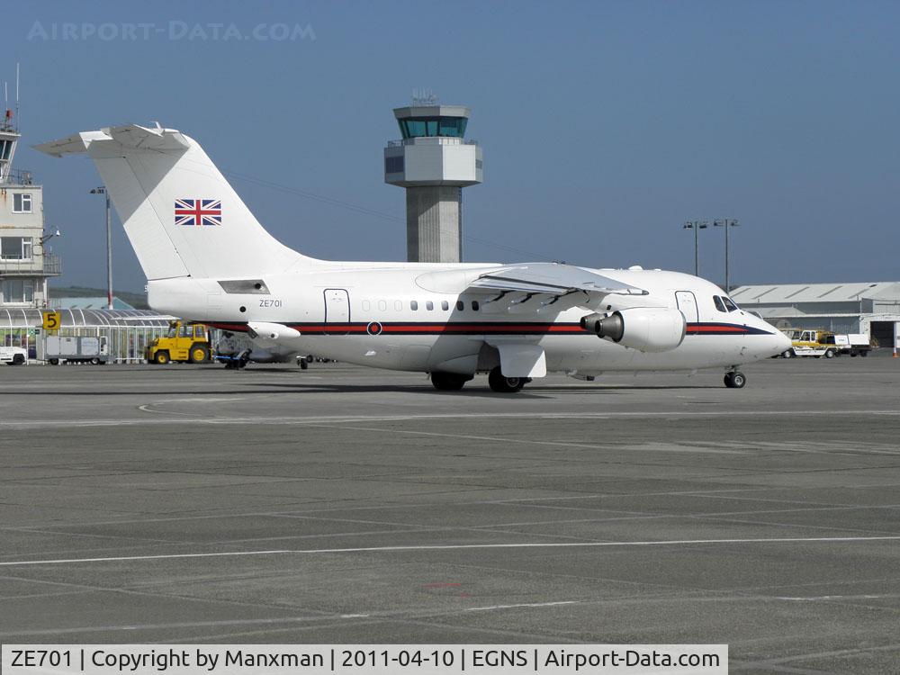 ZE701, 1985 British Aerospace BAe.146 CC.2 C/N E1029, No. 32 Sqn 146 Visiting IOM