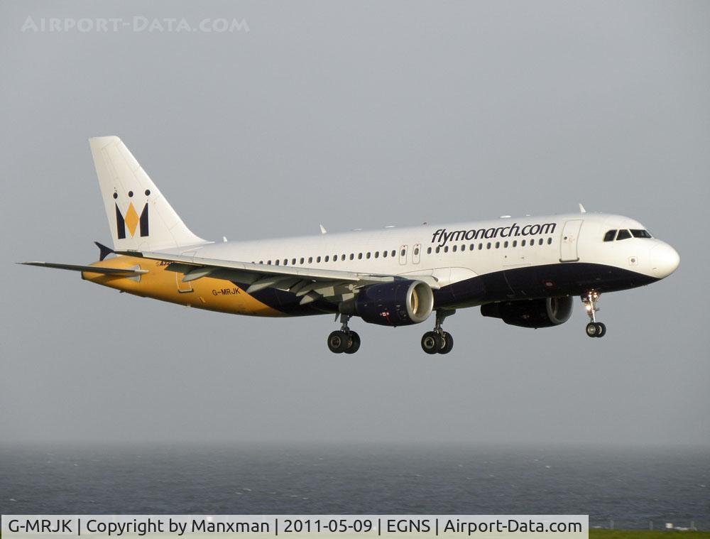 G-MRJK, 1999 Airbus A320-214 C/N 1081, Monarch A320 on finals
