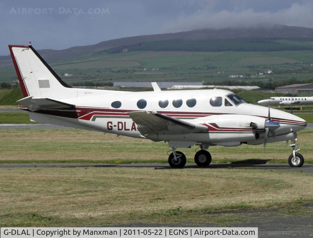 G-DLAL, 1976 Beech E90 King Air C/N LW-187, Beech 90 taxiing out