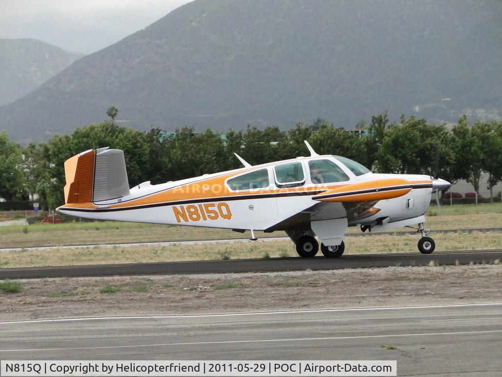 N815Q, 1966 Beech V35 Bonanza C/N D-8286, Taxiing eastbound on Sierra to runway 26L for take off