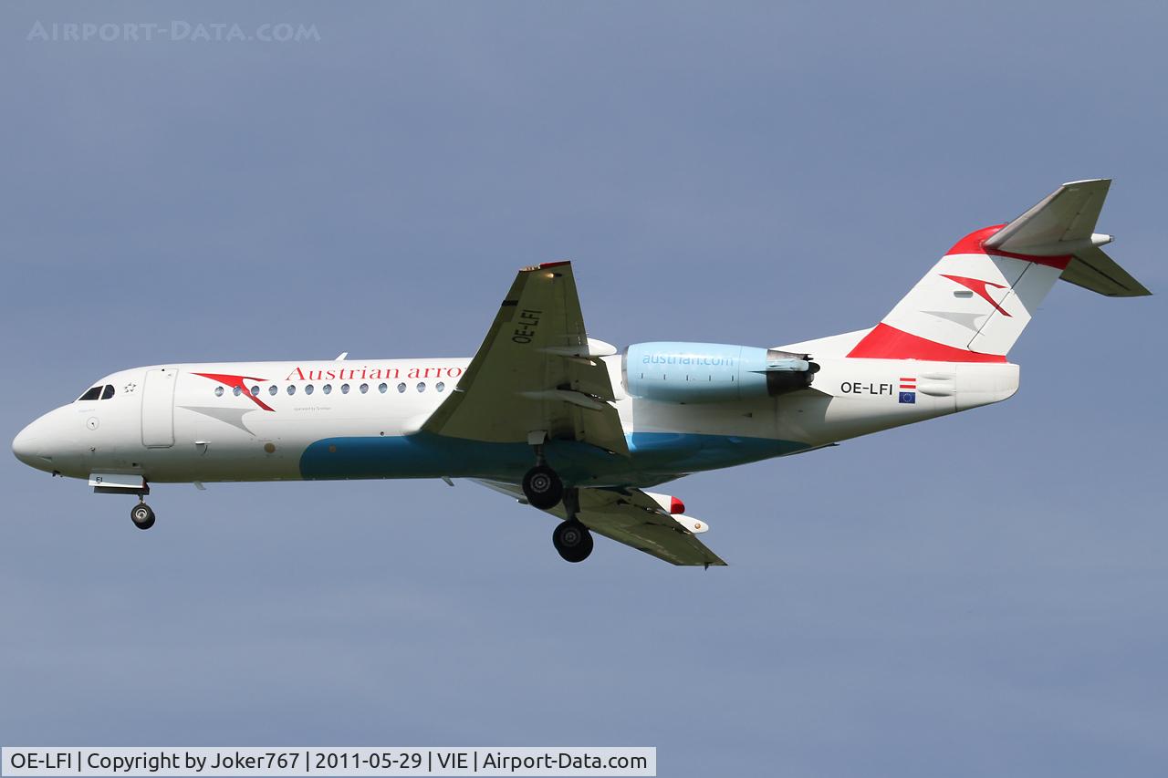 OE-LFI, 1995 Fokker 70 (F-28-0070) C/N 11529, Austrian arrows