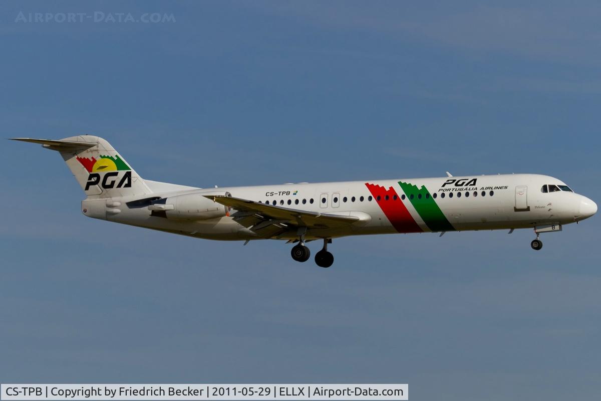 CS-TPB, 1990 Fokker 100 (F-28-0100) C/N 11262, on final RW24