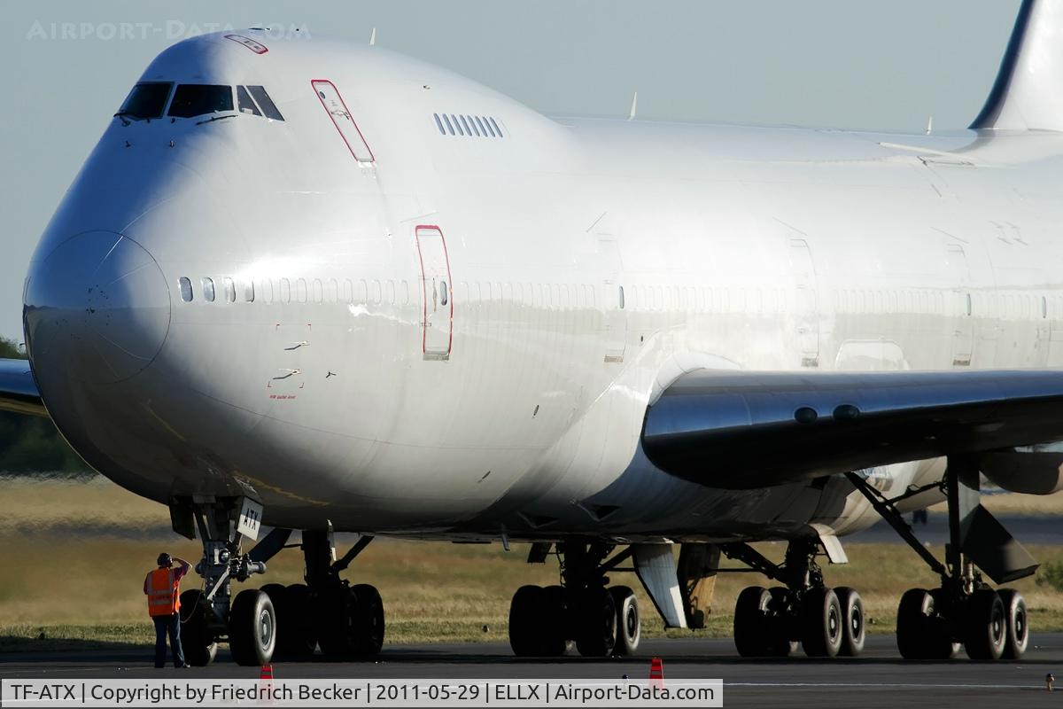 TF-ATX, 1987 Boeing 747-236B C/N 23711, startup for departure