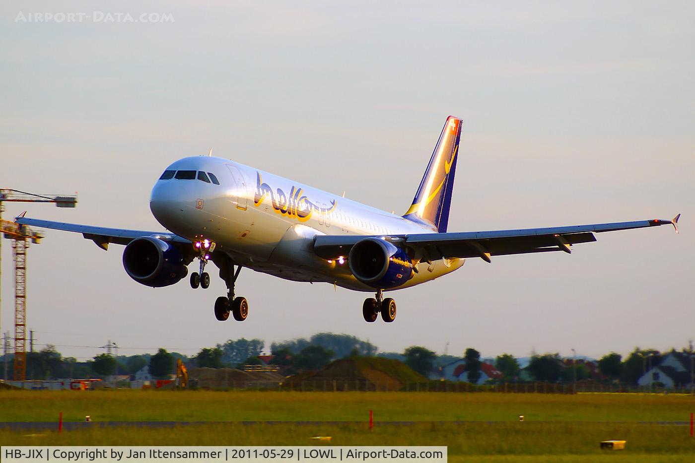 HB-JIX, 2000 Airbus A320-214 C/N 1210, HB-JIX @ LOWL