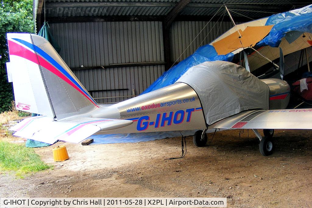 G-IHOT, 2004 Cosmik EV-97 TeamEurostar UK C/N 2007, at Plaistows Farm