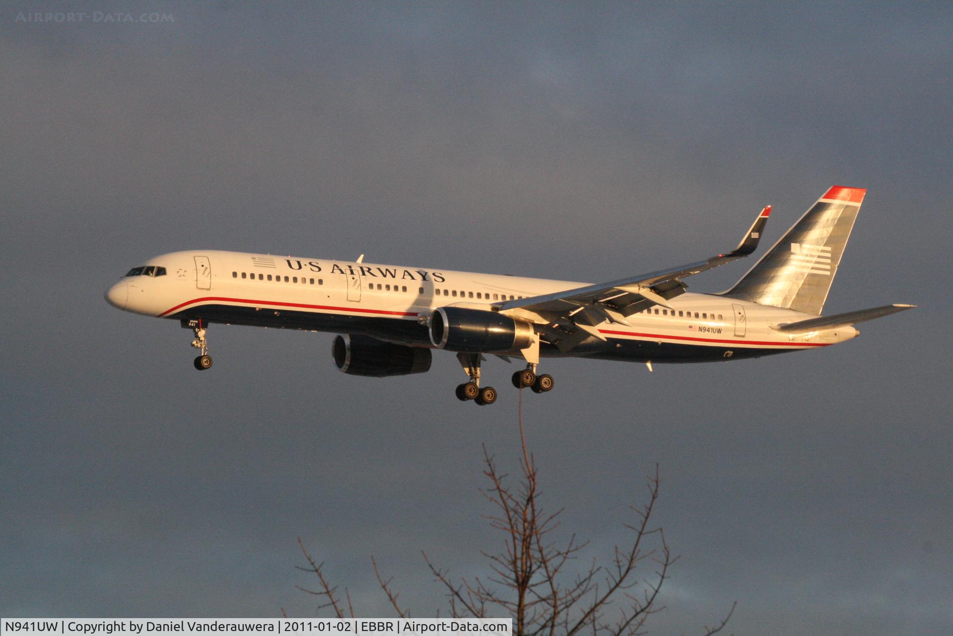 N941UW, 1995 Boeing 757-2B7 C/N 27806, Arrival of flight US750 - the sun is low in winter