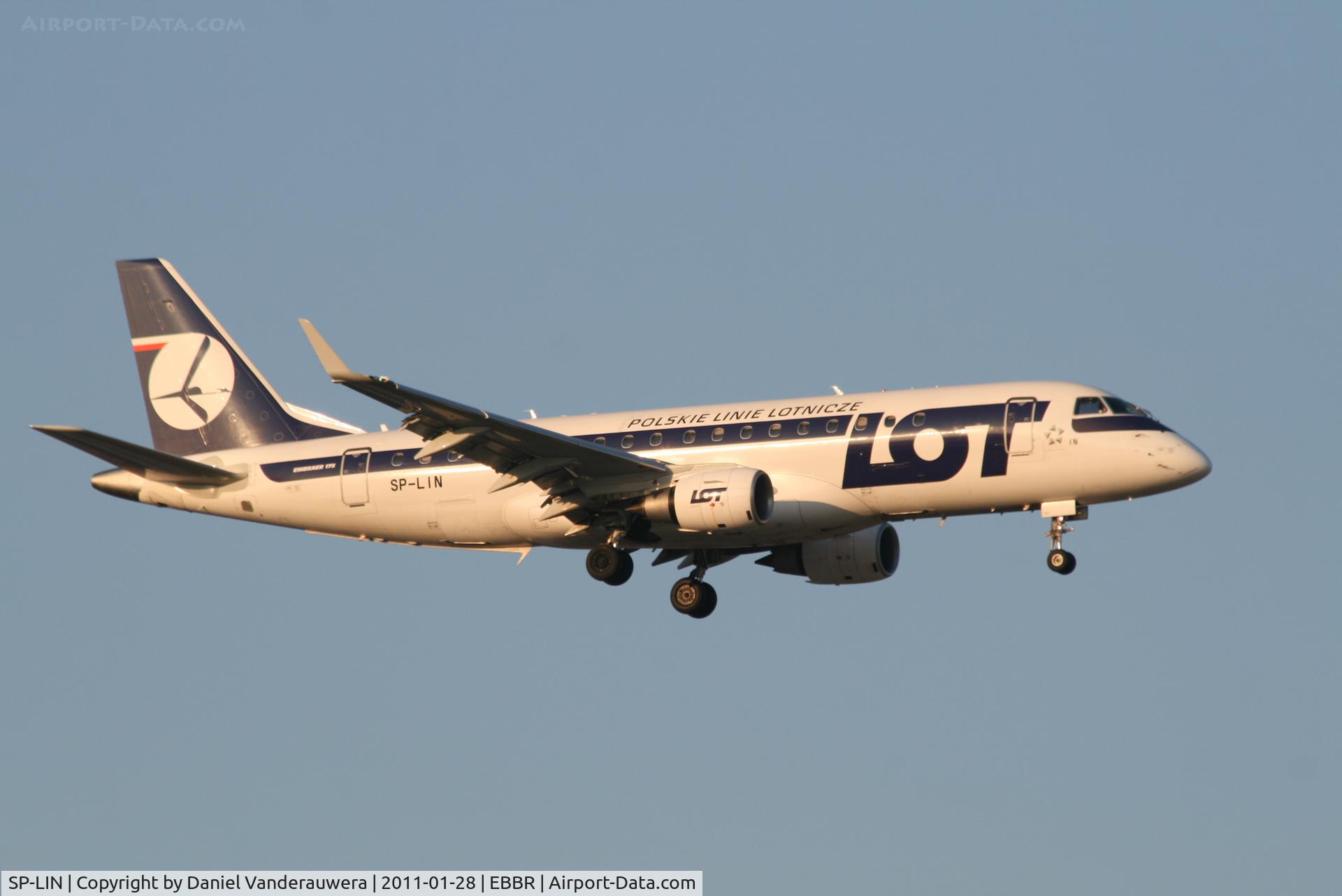 SP-LIN, 2010 Embraer 175LR (ERJ-170-200LR) C/N 17000313, Arrival of flight LO235 to RWY 02