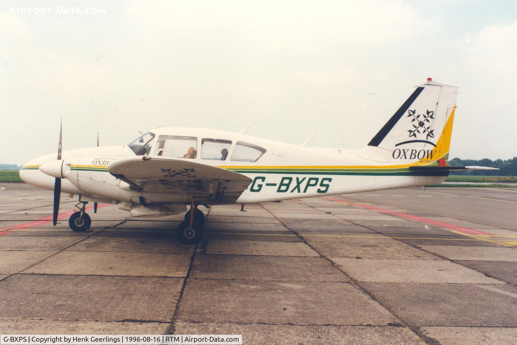G-BXPS, 1966 Piper PA-23-250 Aztec C/N 27-3498, Oxbow