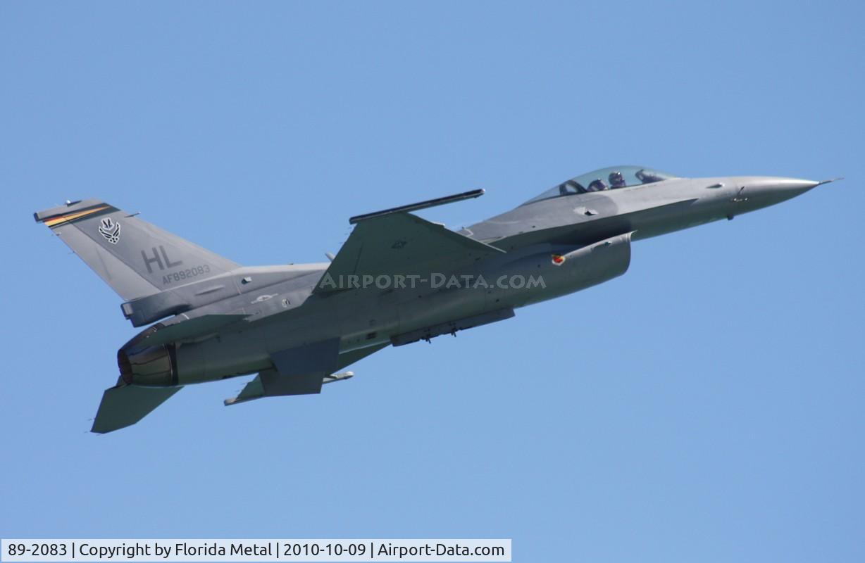 89-2083, General Dynamics F-16C Fighting Falcon C/N 1C-236, F-16 over Daytona