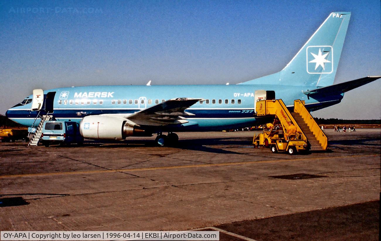 OY-APA, 1996 Boeing 737-5L9 C/N 28083, Billund AP DK 13.4.96
