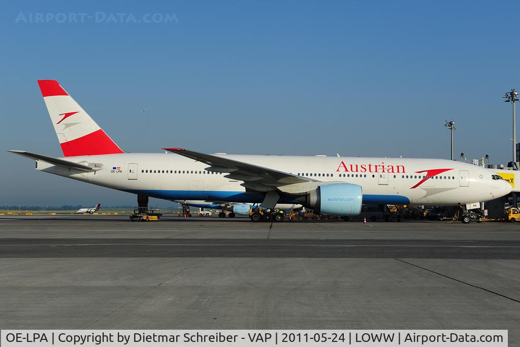 OE-LPA, 1997 Boeing 777-2Z9/ER C/N 28698, Austrian Airlines Boeing 777-200