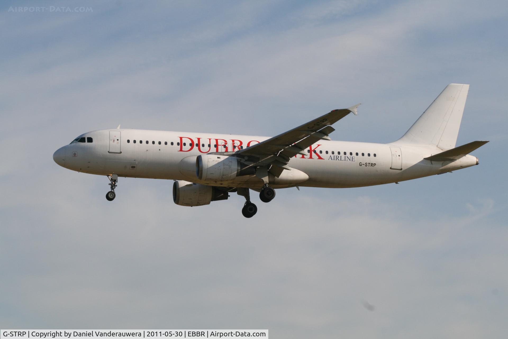 G-STRP, 1990 Airbus A320-211 C/N 136, Arrival of flight DBK150 to RWY 25L