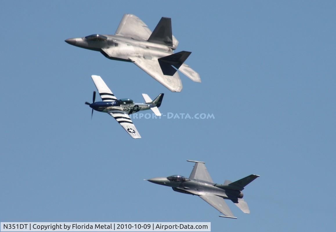 N351DT, 1944 North American P-51D Mustang C/N 122-41042, Heritage Flight