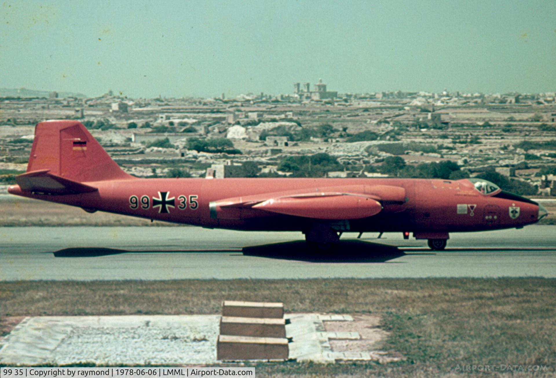 99 35, 1954 English Electric Canberra B.2 C/N R3/EA3/6652, Canberra B2  99-35 German Air Force