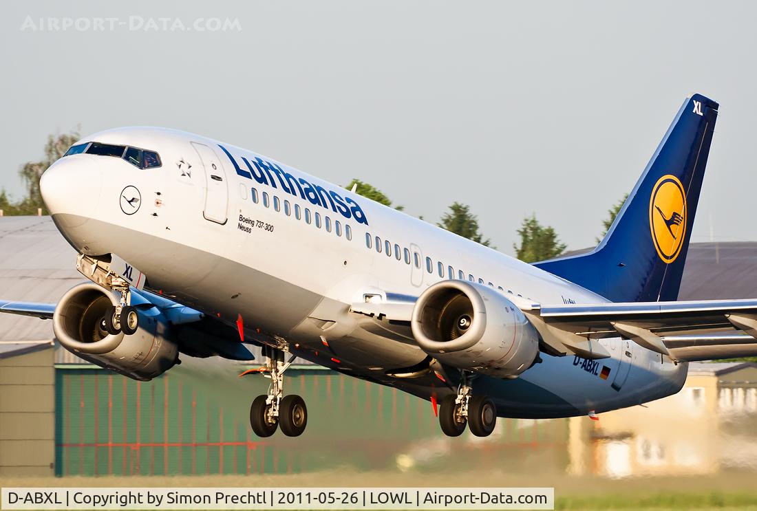 D-ABXL, 1986 Boeing 737-330 C/N 23531, D-ABXL @ Linz Airport