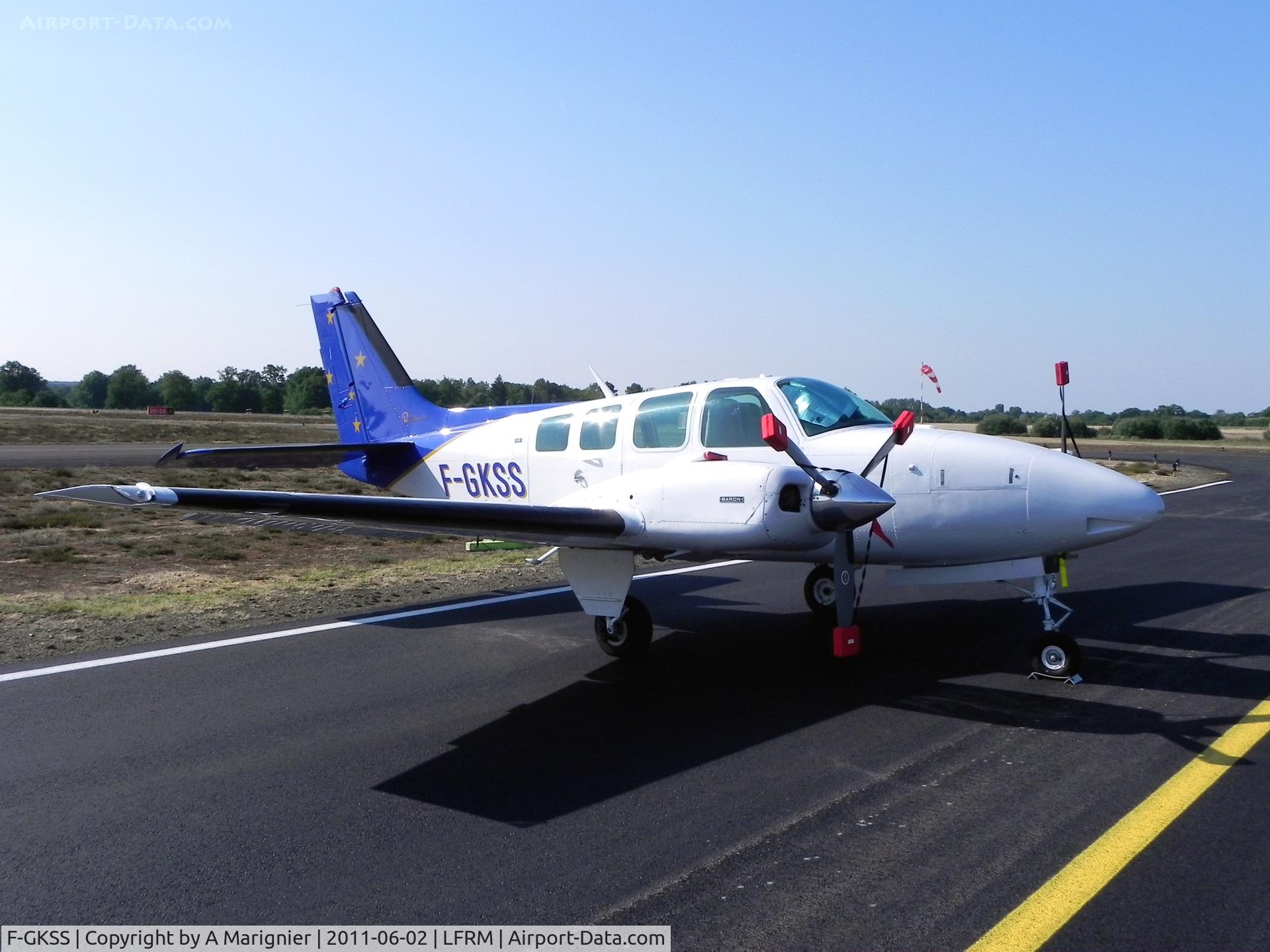 F-GKSS, 1971 Beech 58 Baron C/N TH-154, On the brand new apron at Le Mans, the airport getting ready for the big week of the Le Mans 24 Hour car race.