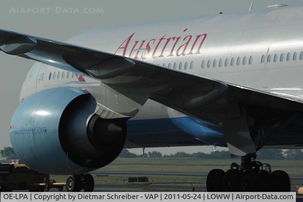 OE-LPA, 1997 Boeing 777-2Z9/ER C/N 28698, Austrian Airlines Boeing 777-200