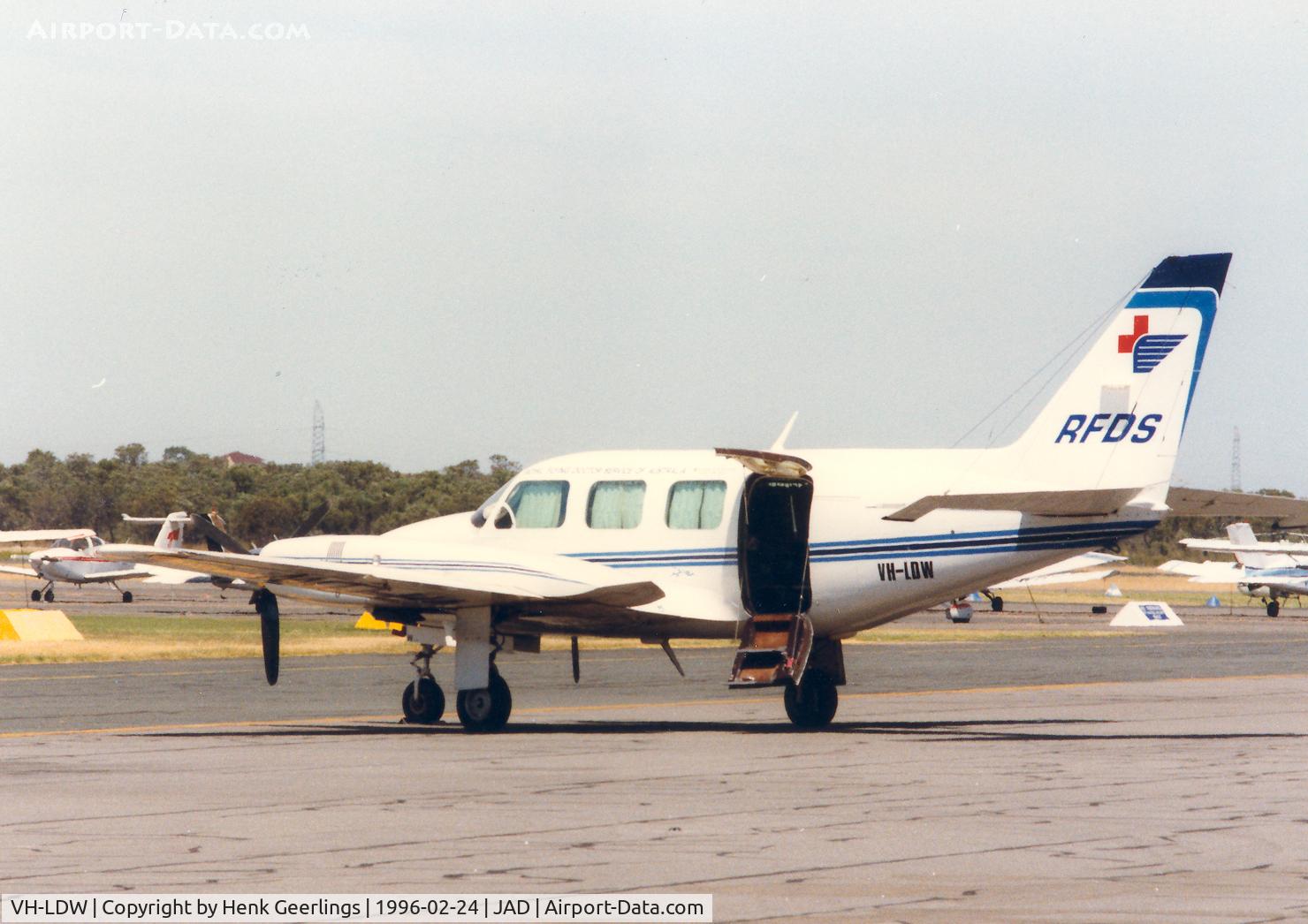VH-LDW, 1979 Piper PA-31-325 Navajo C/R C/N 31-7912032, RFDS