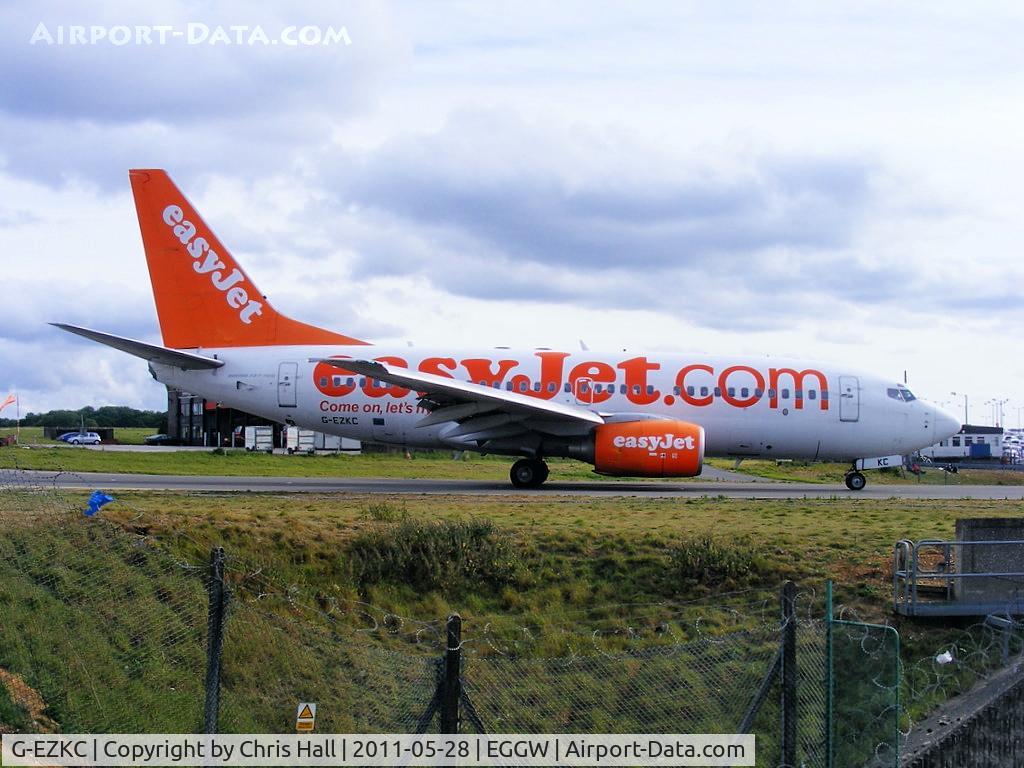 G-EZKC, 2004 Boeing 737-73V C/N 32424, easyJet