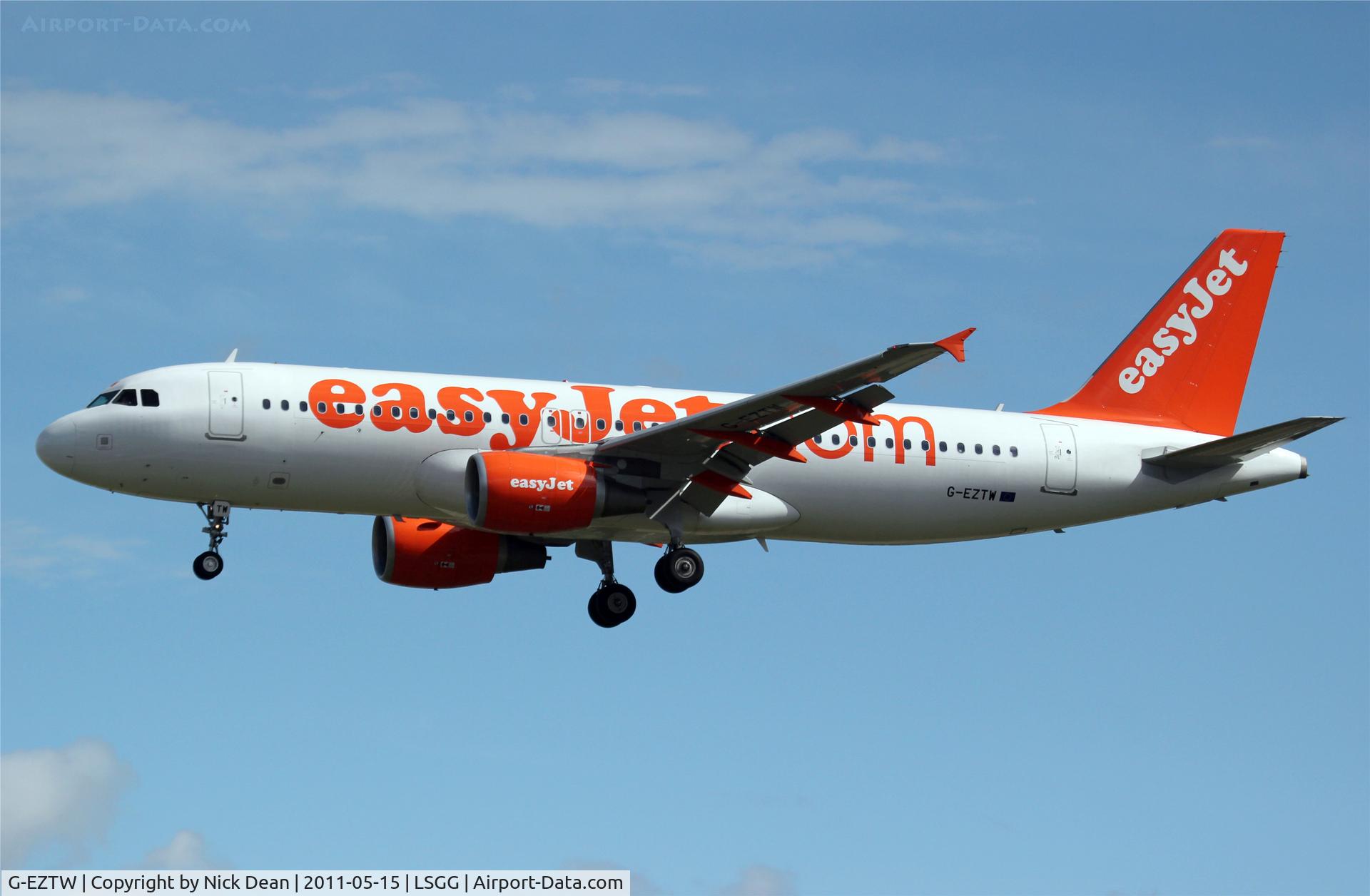 G-EZTW, 2010 Airbus A320-214 C/N 4250, LSGG/GVA