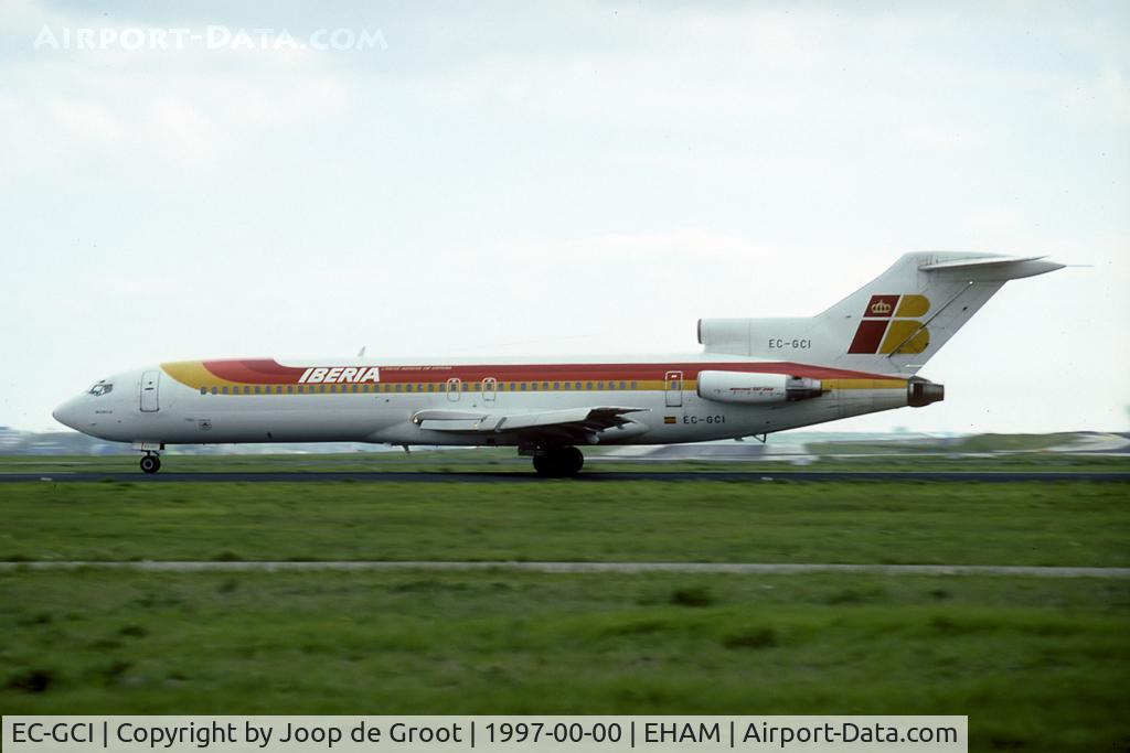 EC-GCI, 1972 Boeing 727-256 C/N 20598, departure rwy 18L