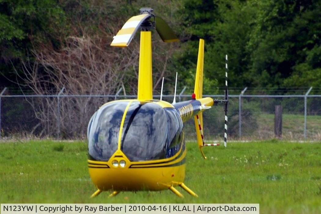 N123YW, 2005 Robinson R44 II C/N 10606, Robinson R-44 Raven II [10606] Lakeland-Linder~N 16/04/2010