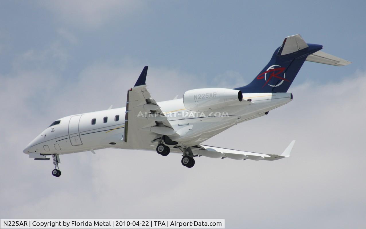 N225AR, 2007 Bombardier Challenger 300 (BD-100-1A10) C/N 20166, Challenger 300