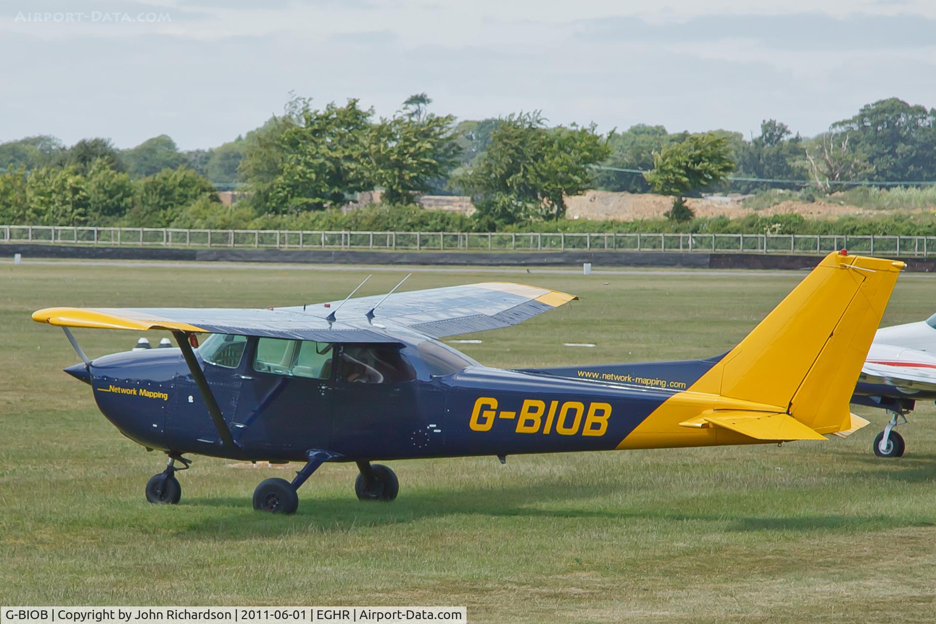 G-BIOB, 1981 Reims F172P Skyhawk C/N 2042, Sitting in the parked area
