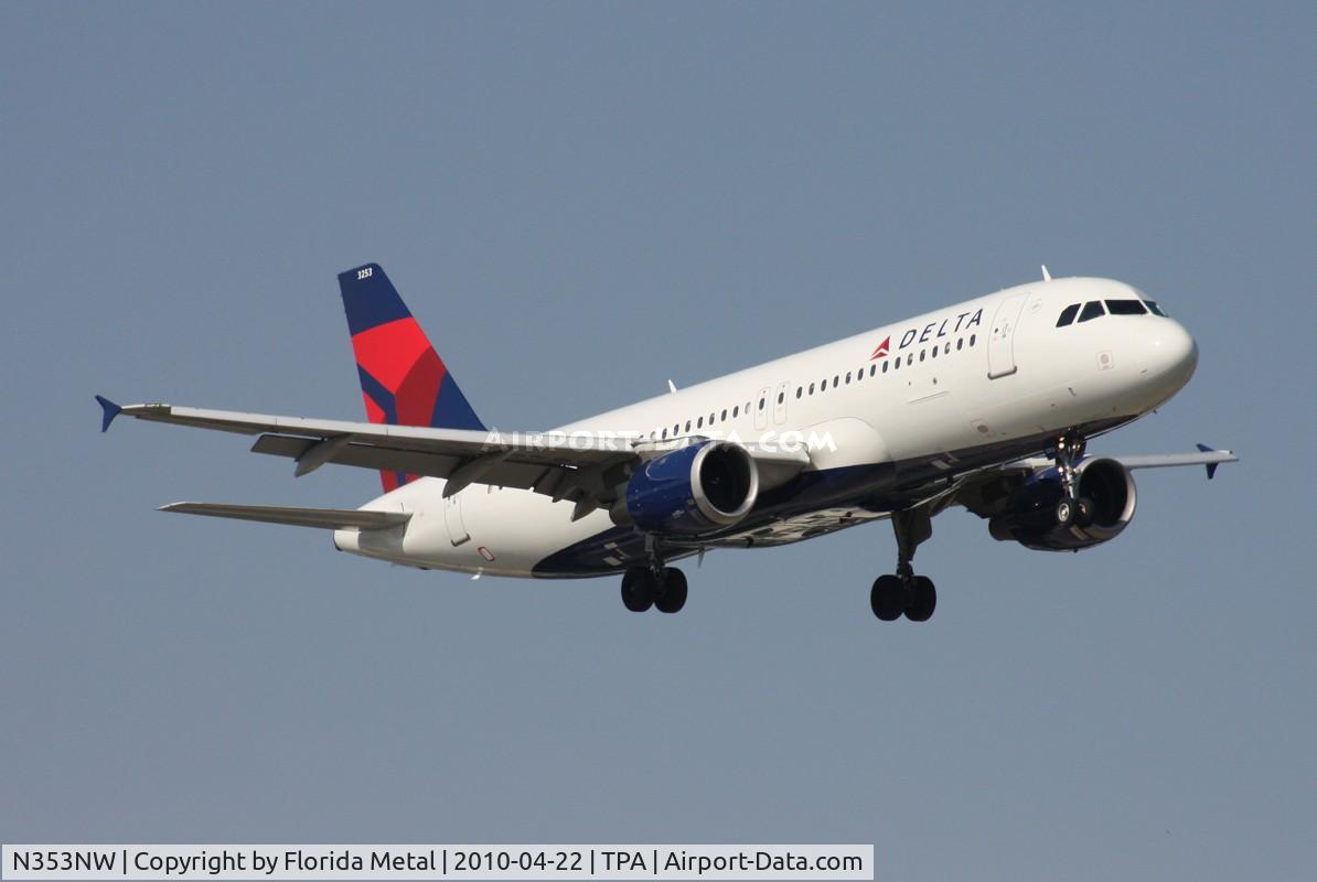 N353NW, 1998 Airbus A320-212 C/N 786, Delta A320