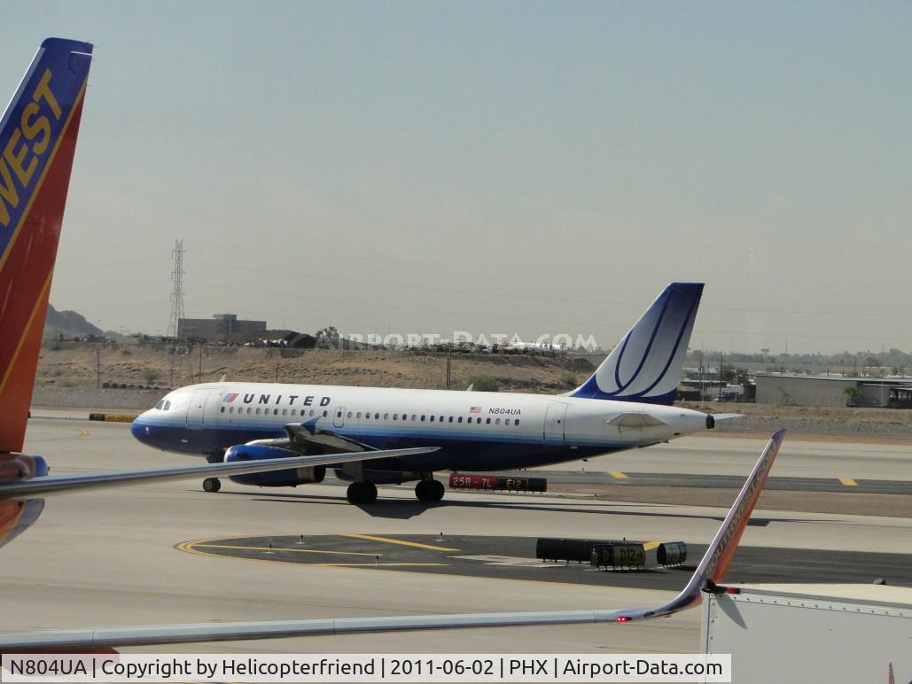 N804UA, 1997 Airbus A319-131 C/N 759, Taxiing to runway 25R