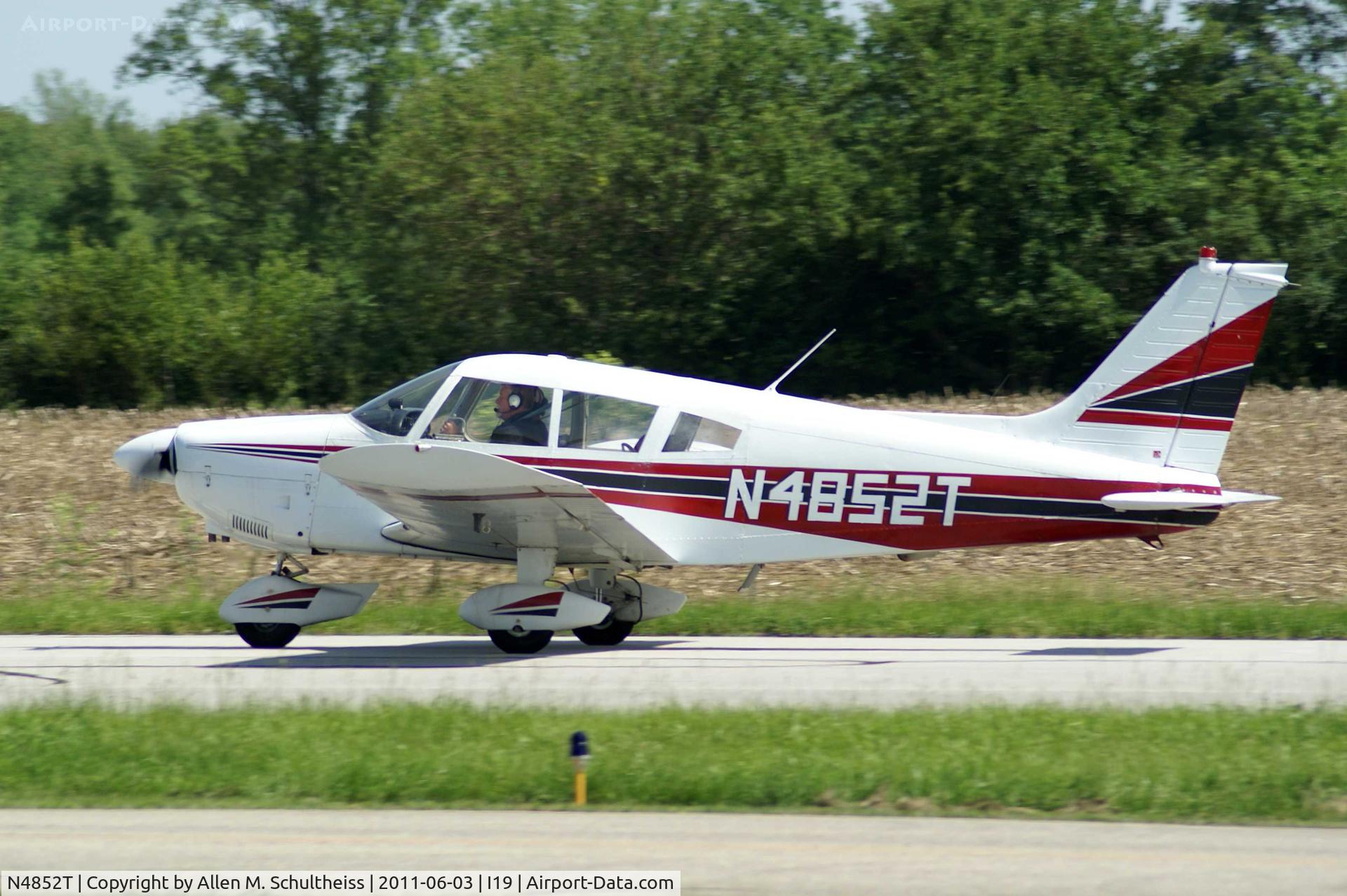 N4852T, 1972 Piper PA-28-180 C/N 28-7205208, 1972 Piper PA-28-180