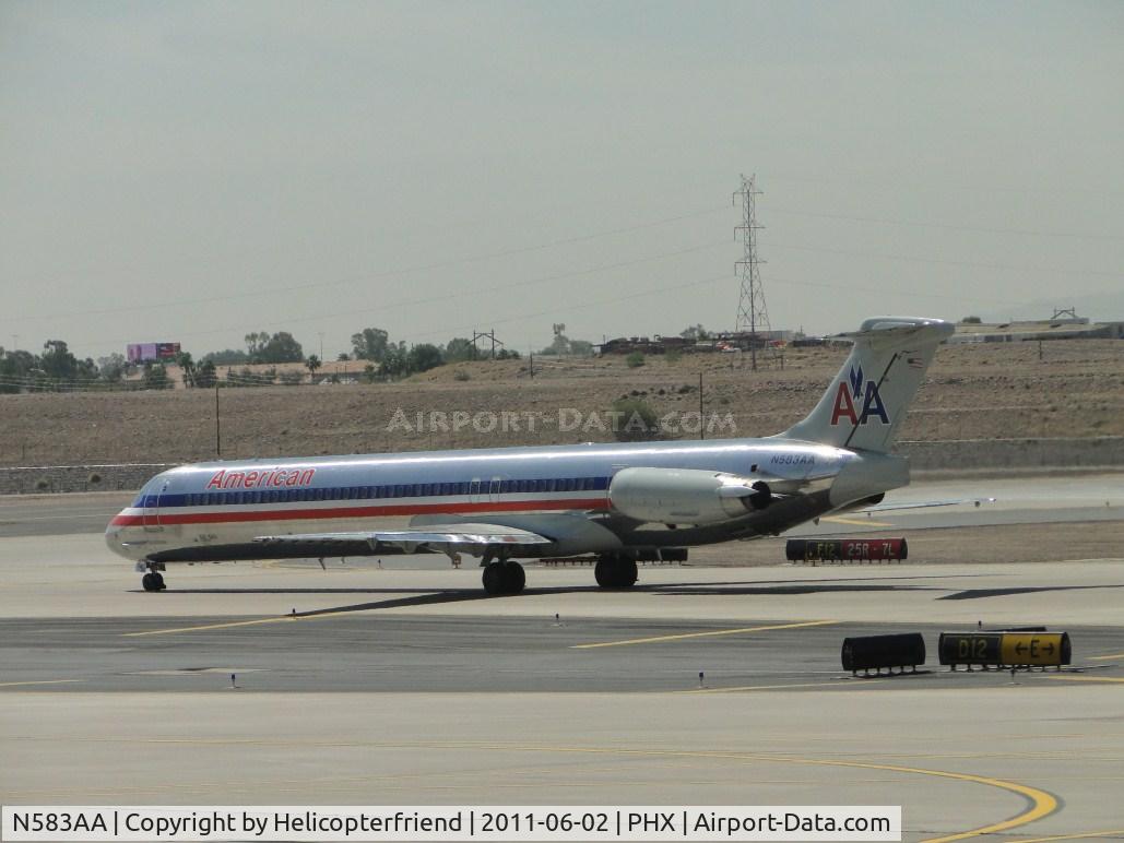 N583AA, 1991 McDonnell Douglas MD-82 (DC-9-82) C/N 53160, Taxiing for take off at runway 25R