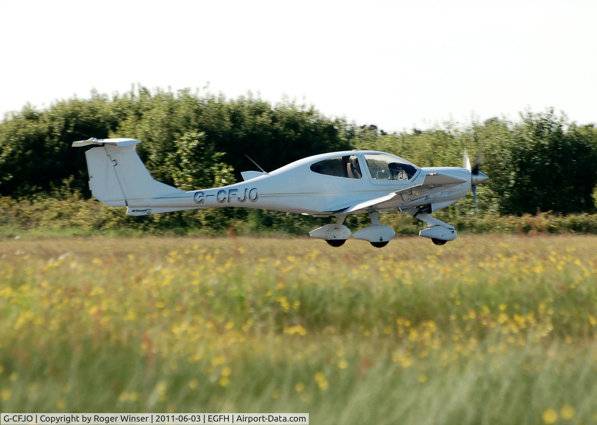 G-CFJO, 2007 Diamond DA-40D Diamond Star C/N D4.296, Atlantic Flight Training's Diamond Star departing Runway 04