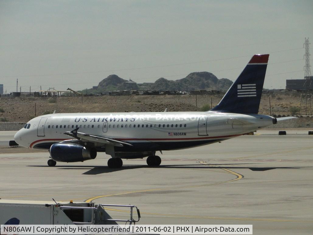 N806AW, 1999 Airbus A319-132 C/N 1056, Taxiing for take off at runway 25R