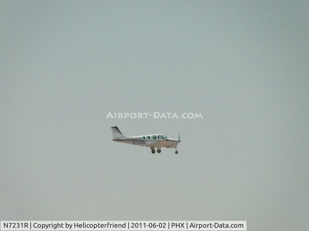 N7231R, 1974 Beech A36 Bonanza 36 C/N E-620, On final to runway 25
