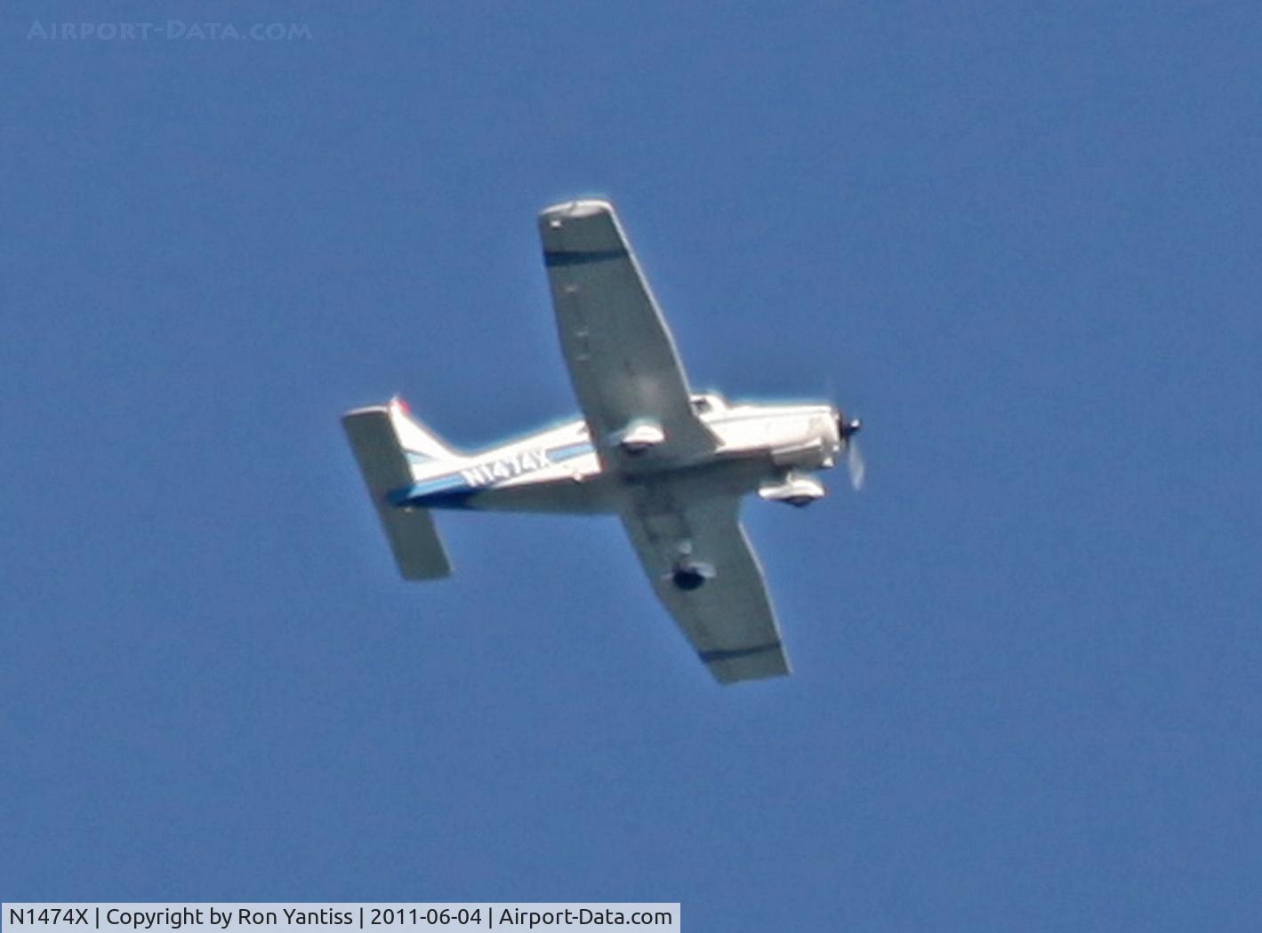 N1474X, 1975 Piper PA-28-151 C/N 28-7515407, Heading East at 3,500 feet above Keene, NH