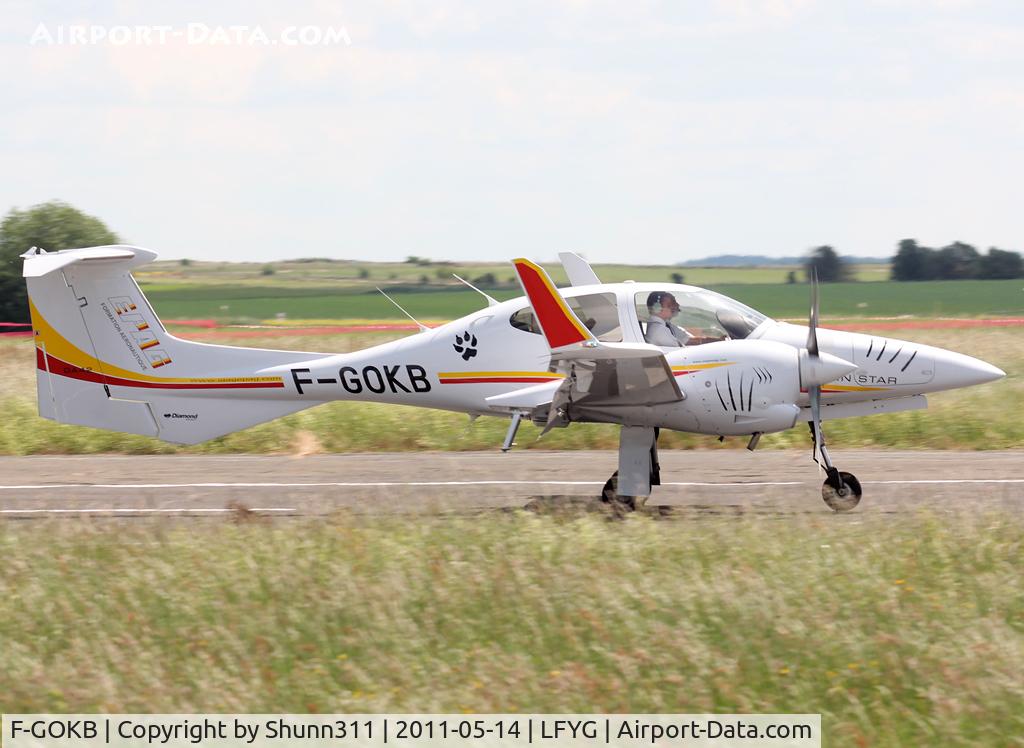 F-GOKB, 2006 Diamond DA-42 Twin Star C/N 42.074, Landing rwy 26
