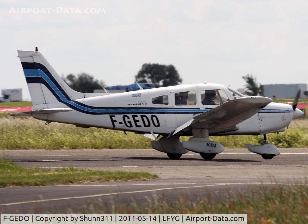 F-GEDO, Piper PA-28-161 Warrior II C/N 28-7916004, Landing rwy 26