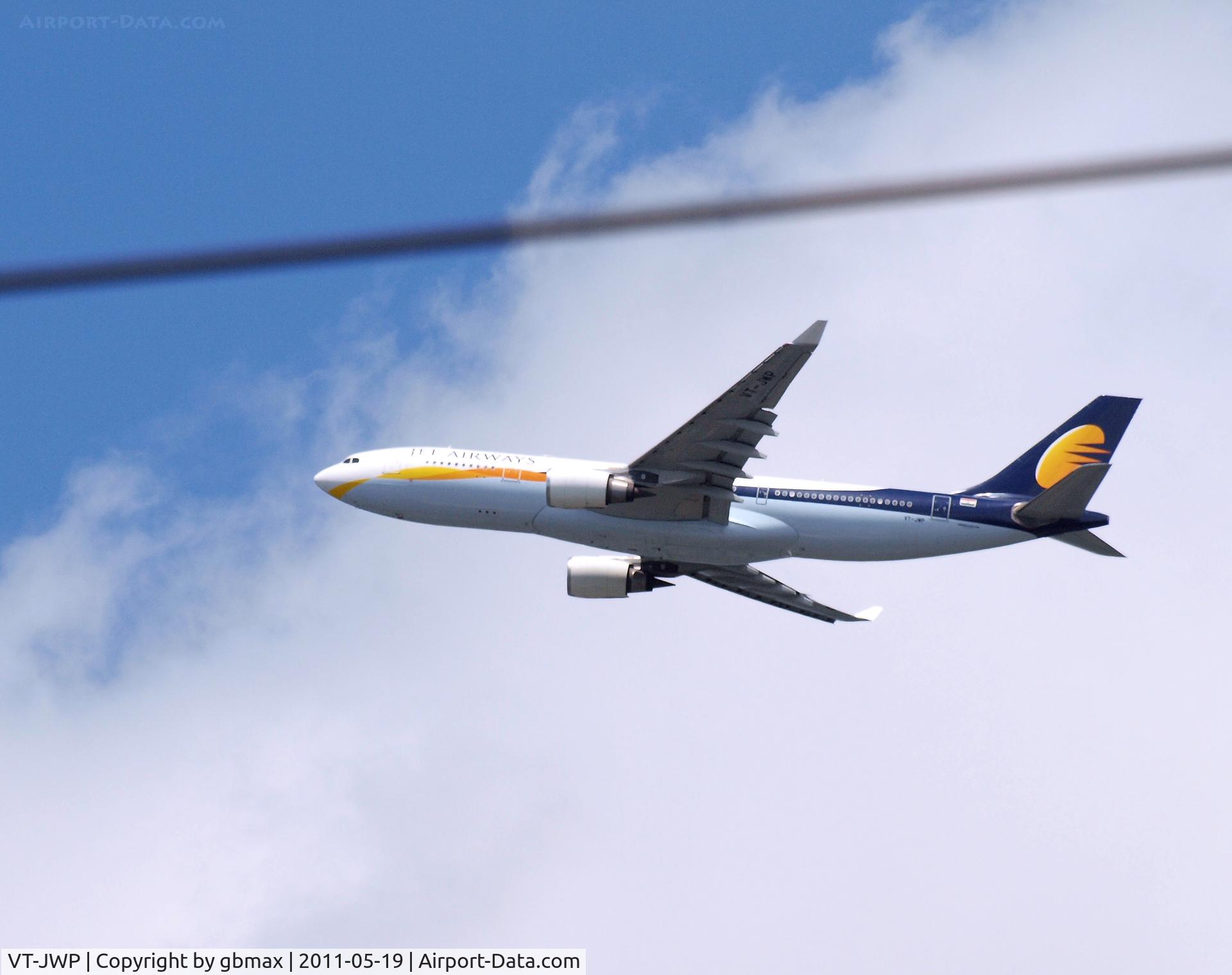 VT-JWP, 2008 Airbus A330-202 C/N 947, Flying over Mineola, NY, going to a landing at JFK